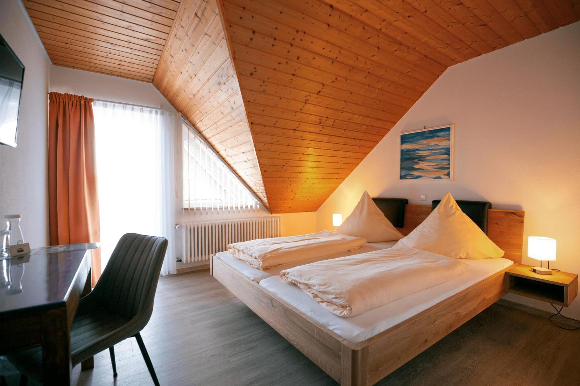 Landgasthof Schuetzen Tengen ภายนอก รูปภาพ